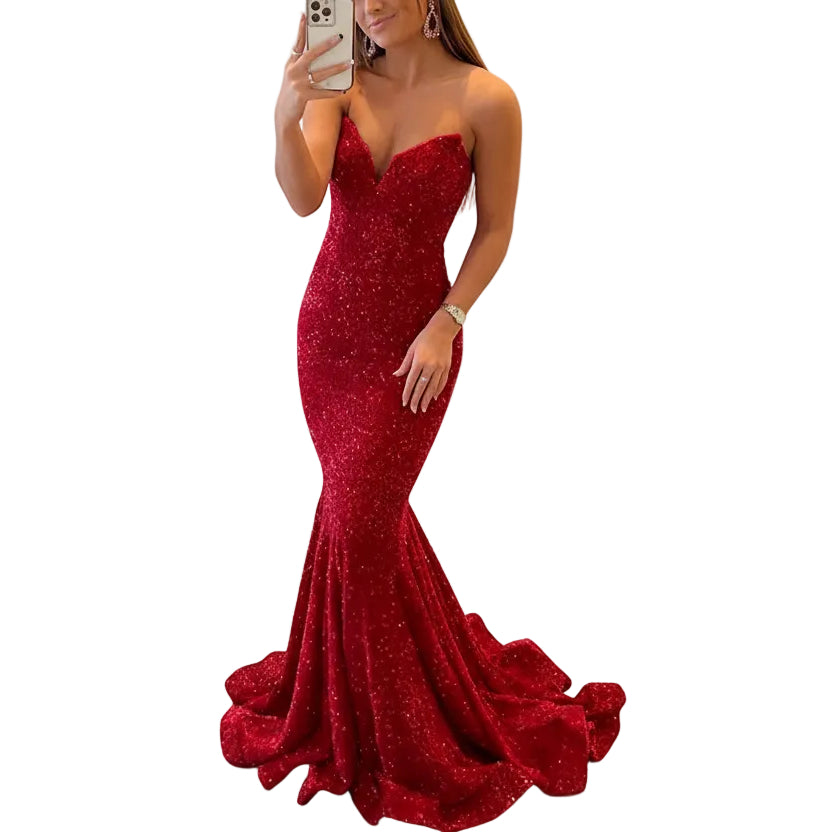 Mujer usando vestido de noche largo con lentejuelas vista frontal